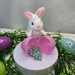 Vintage Aqua Grape Cluster Brooch with Gold Vine and Tiny Green Leaves